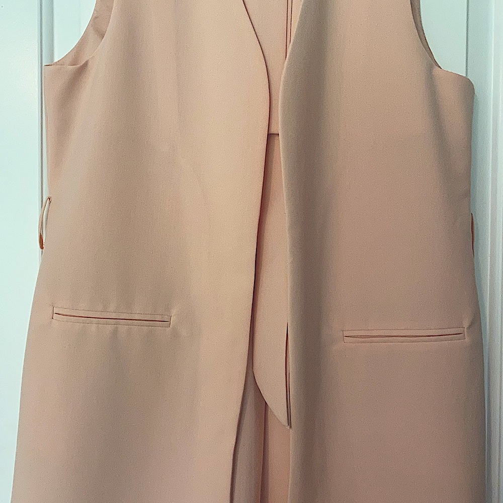 Sleeveless vest jacket